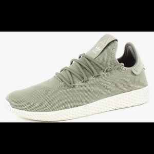 Pharrell Williams x Tennis Hu Lace Up Sneakers